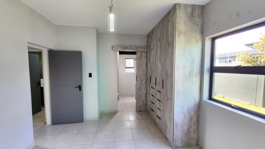 To Let 3 Bedroom Property for Rent in Waterval East North West